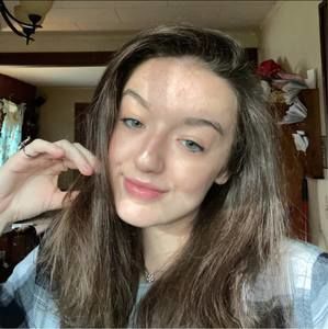 Meet your Posher, Adriane